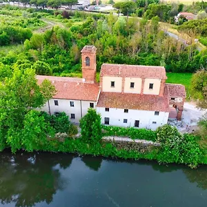 Landhaus - Il Casale Toscano - 1900mt From Leaning Tower - No Breakfast - Free Parking - Self Check-in Only From June 15th